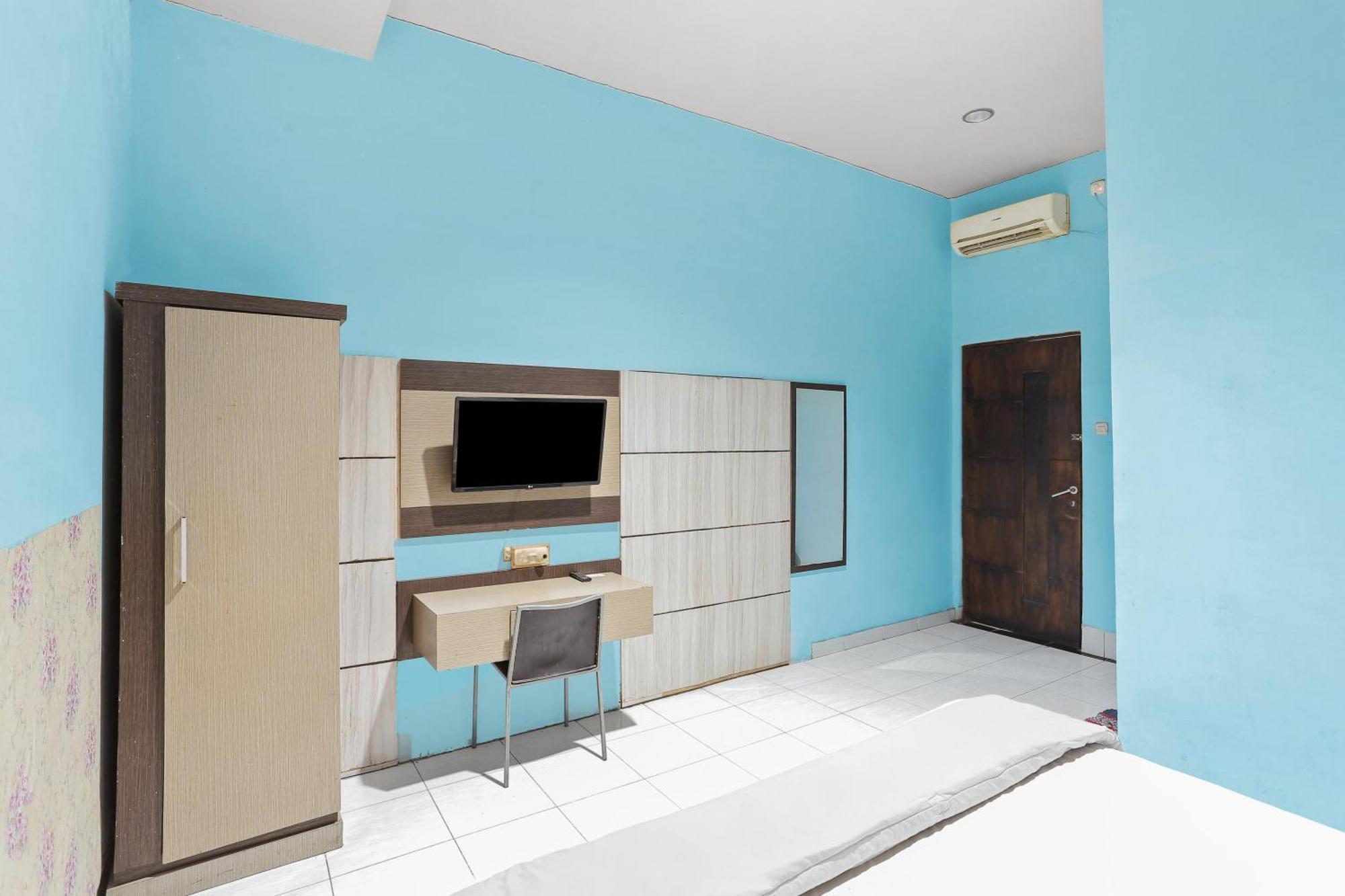 Oyo 93046 Hotel Fortuna Parepare Luaran gambar