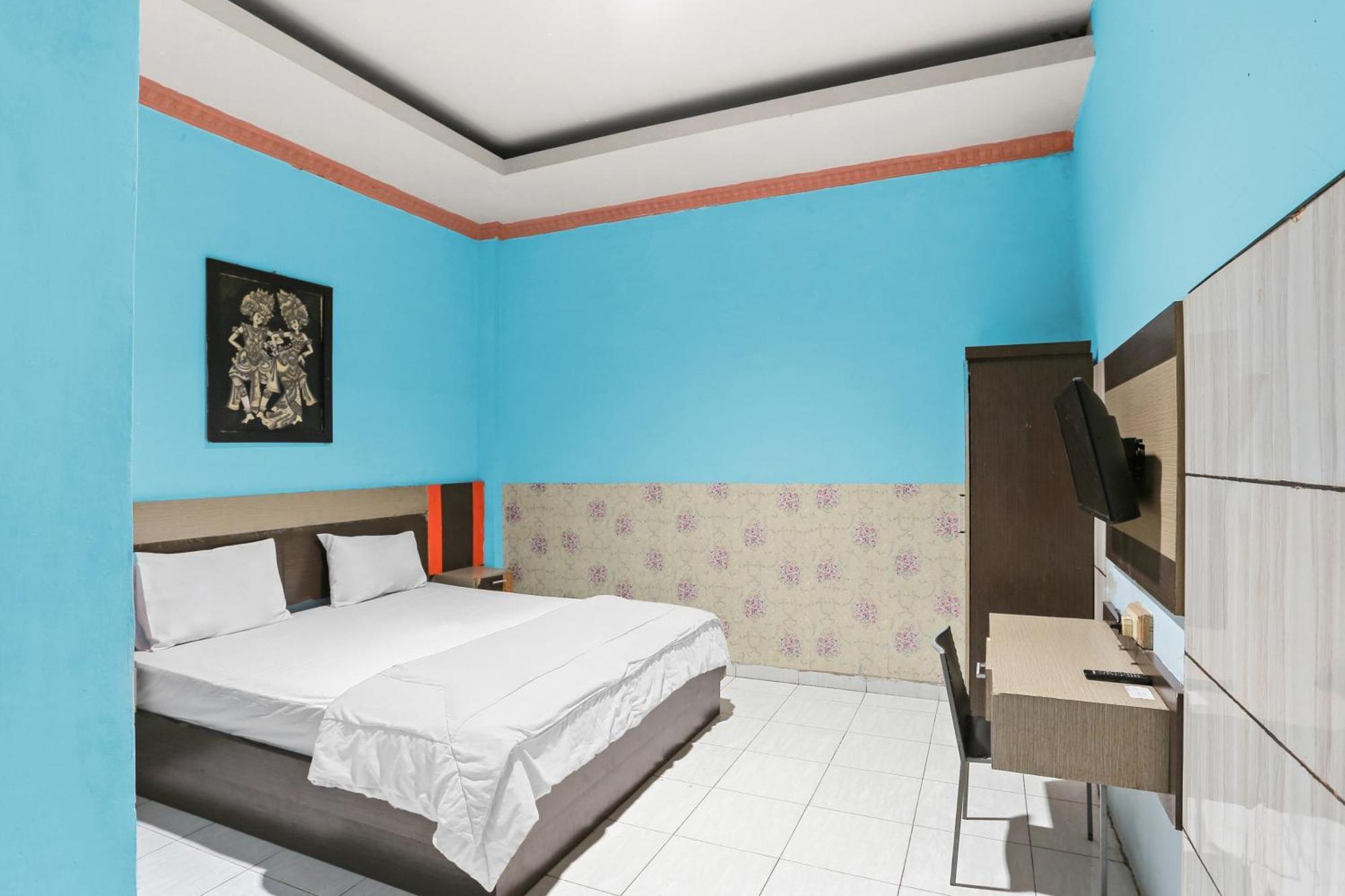 Oyo 93046 Hotel Fortuna Parepare Luaran gambar