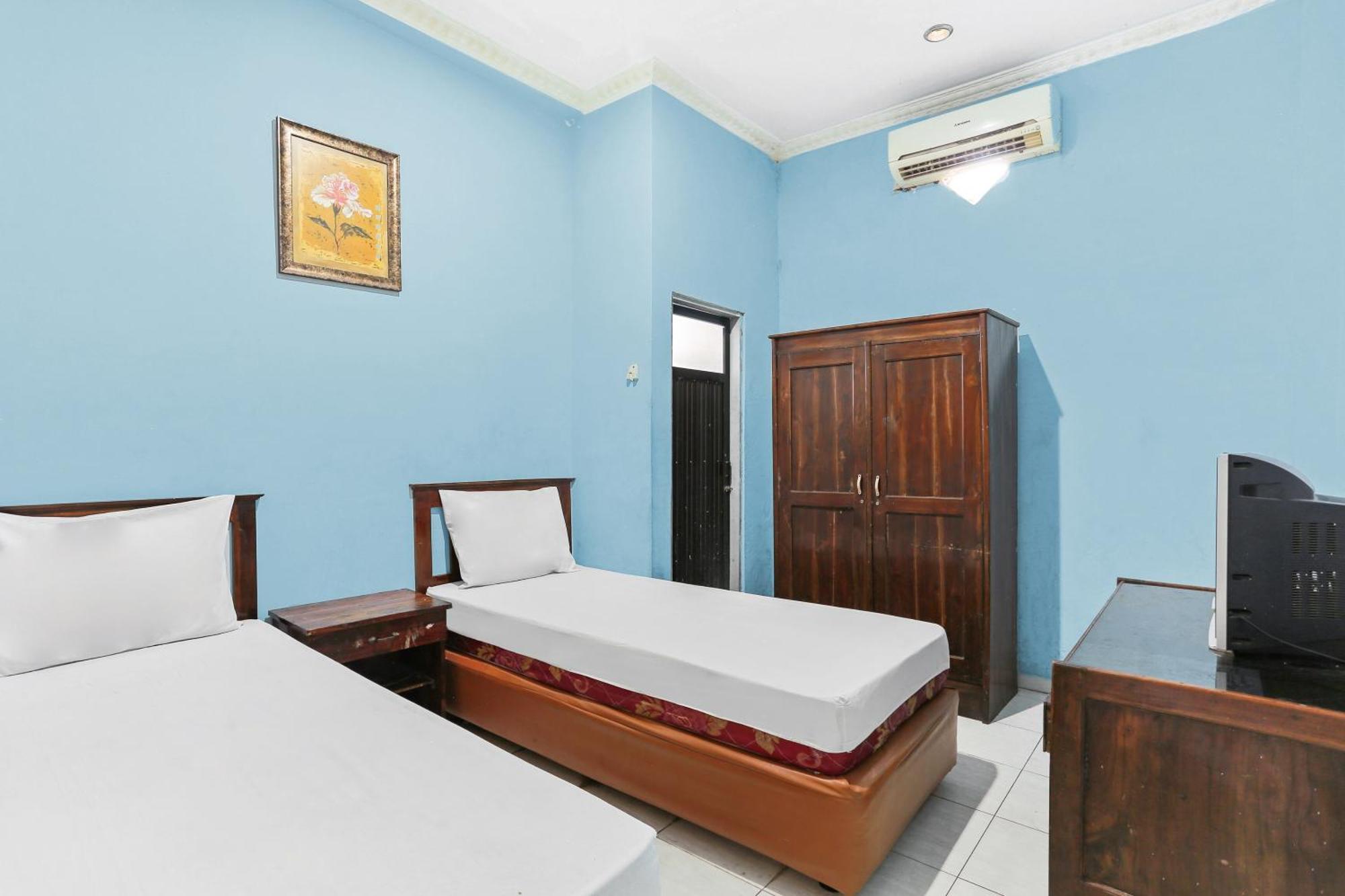 Oyo 93046 Hotel Fortuna Parepare Luaran gambar