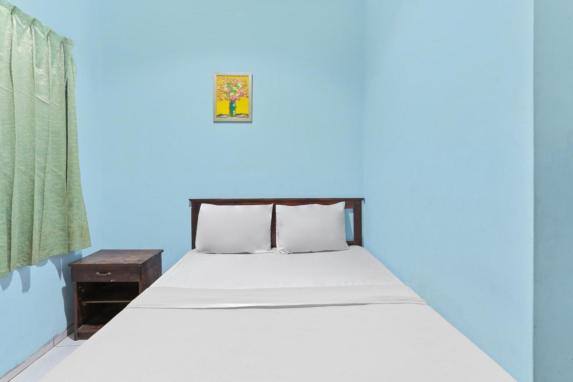Oyo 93046 Hotel Fortuna Parepare Luaran gambar